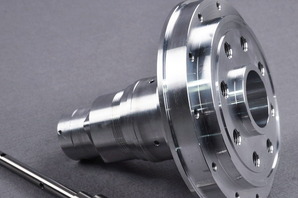 CNC加工：助力汽車工業的創新發展(圖1)